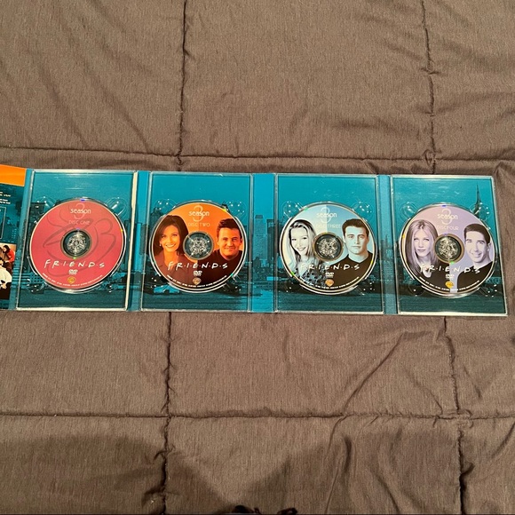 Friends Seasons 1-3 on DVD - Picture 7 of 8